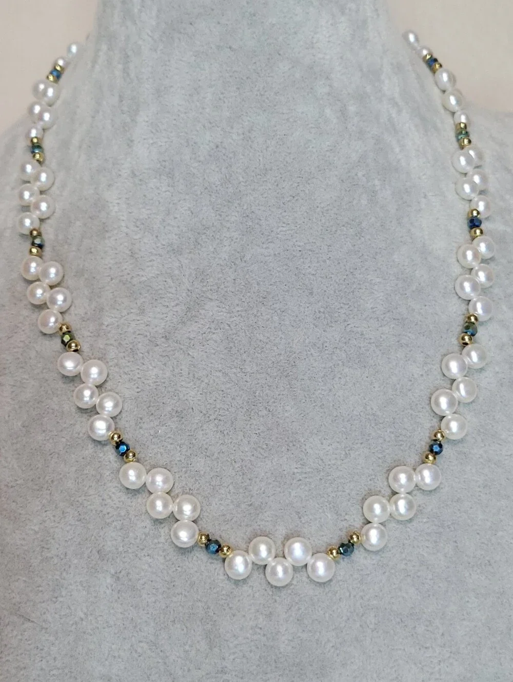 Freshwater Cultured Pearl Woven Zig-Zag Choker Necklace W/ Gold Tone Hook Clasp